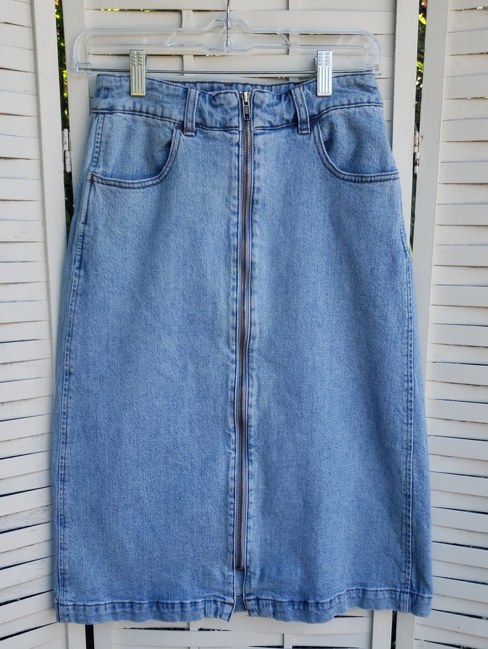 Madewell Light Wash Denim Skirt with Front Zip 26